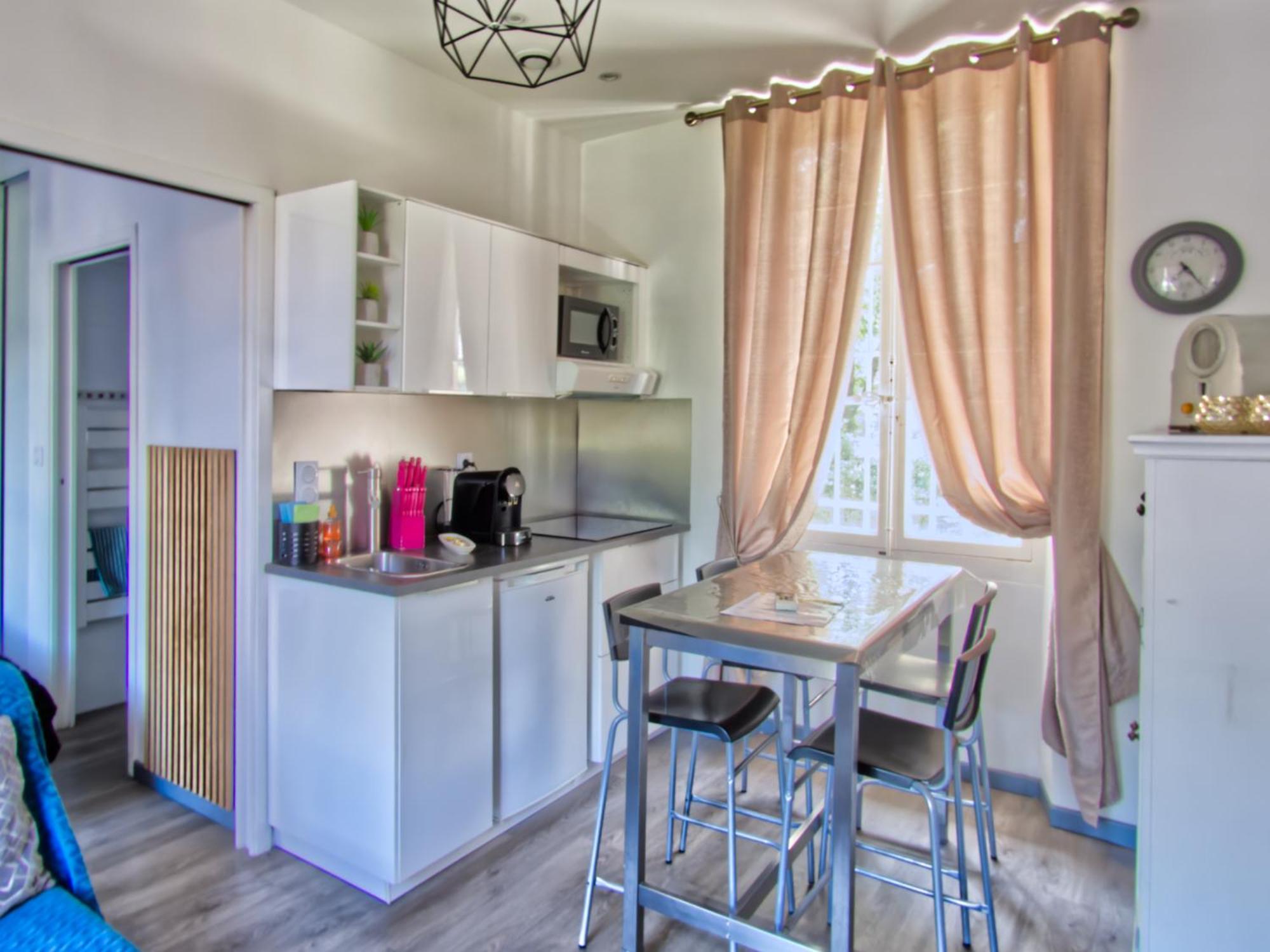 La Petite Maison Grenoble Luaran gambar