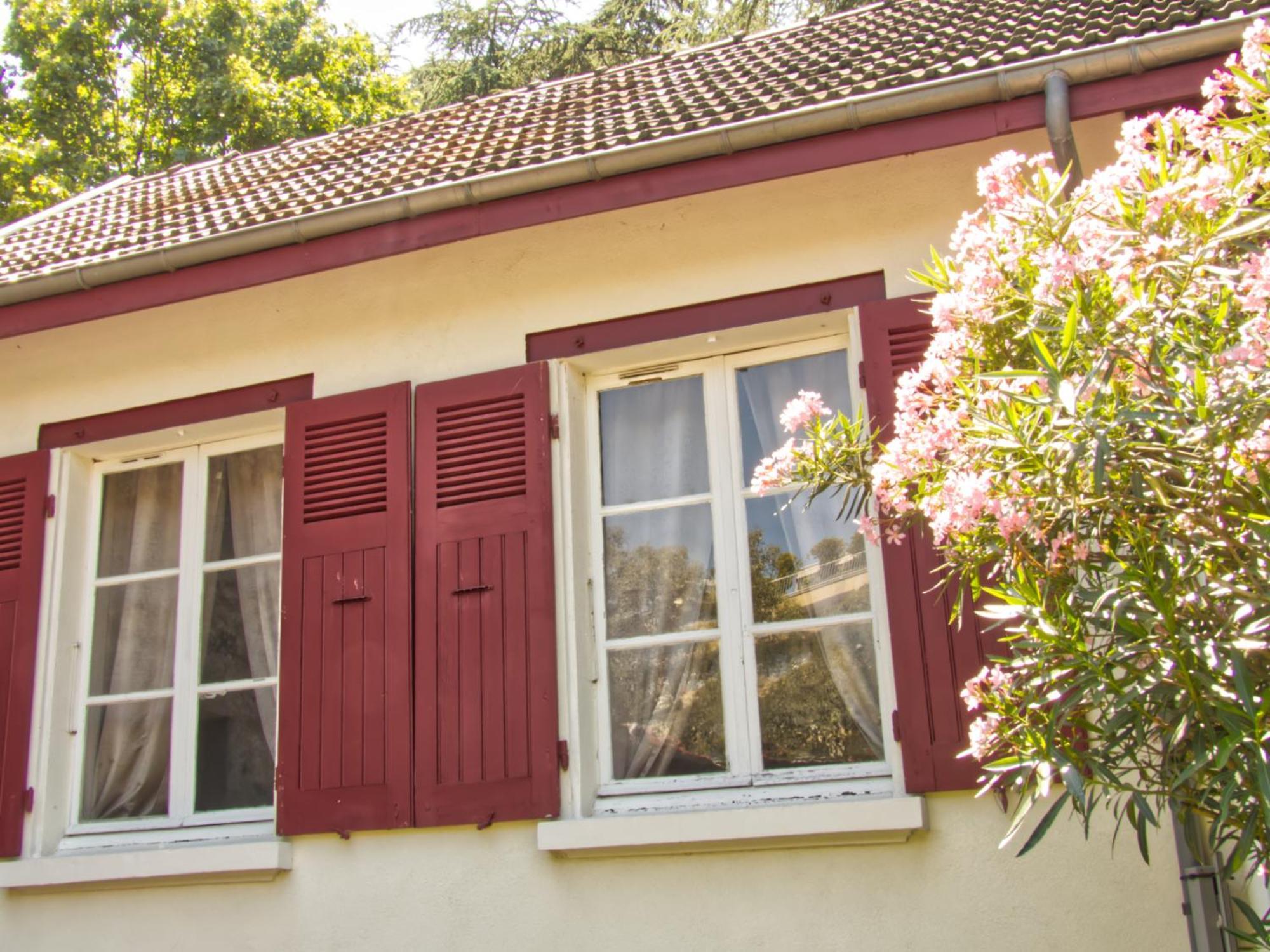 La Petite Maison Grenoble Luaran gambar